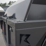 Lisälaitojen sovitus hydrauliseen takalaitaan